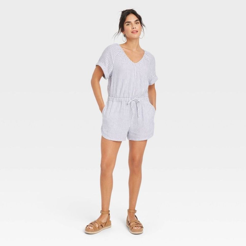 Universal Thread Blue and White Striped V-Neck Short Sleeve Top